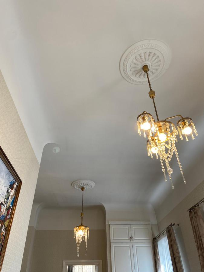 Elegant Apartment In Historical Centre & Free Locked Parking 里加 外观 照片