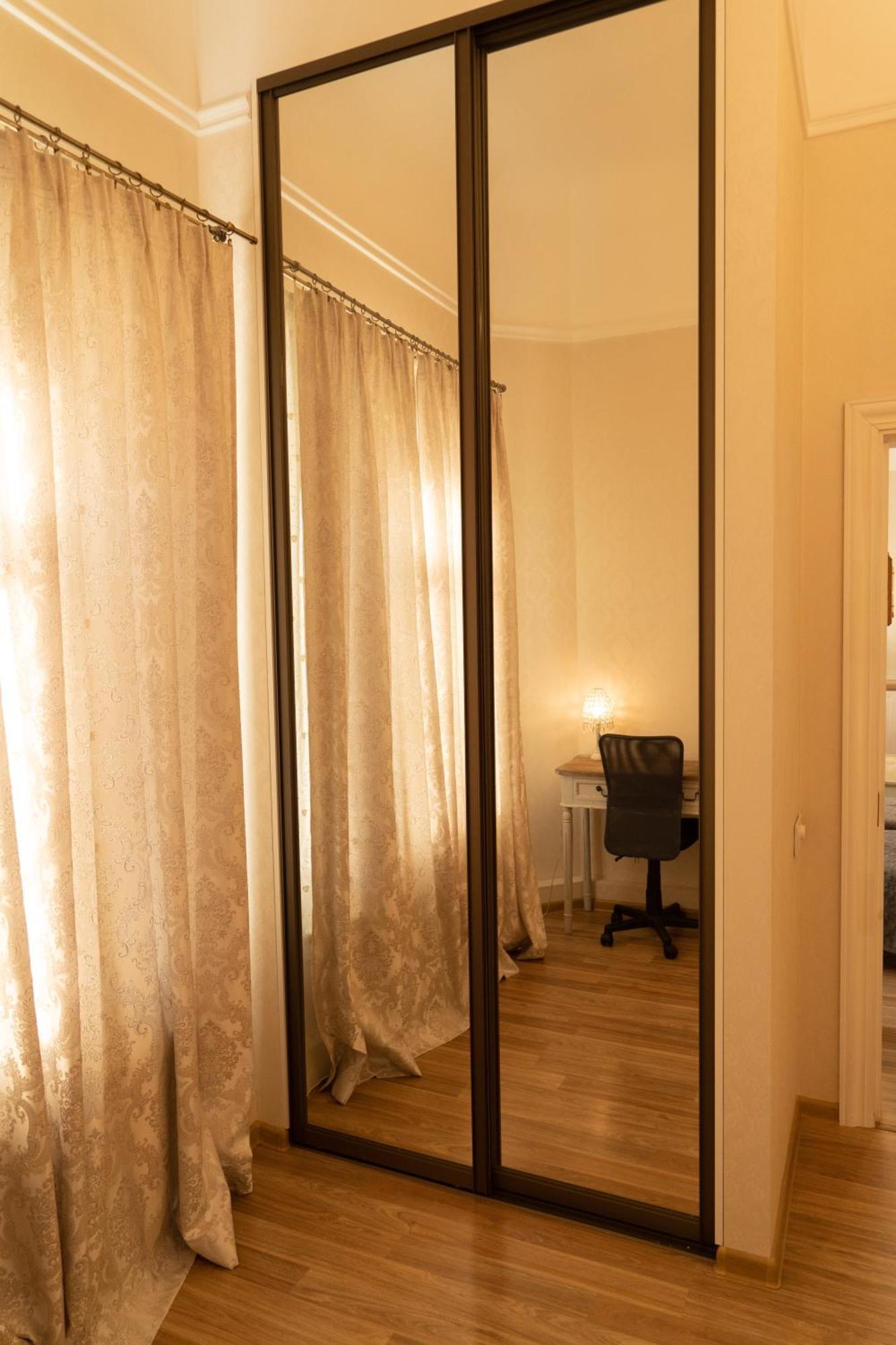 Elegant Apartment In Historical Centre & Free Locked Parking 里加 外观 照片