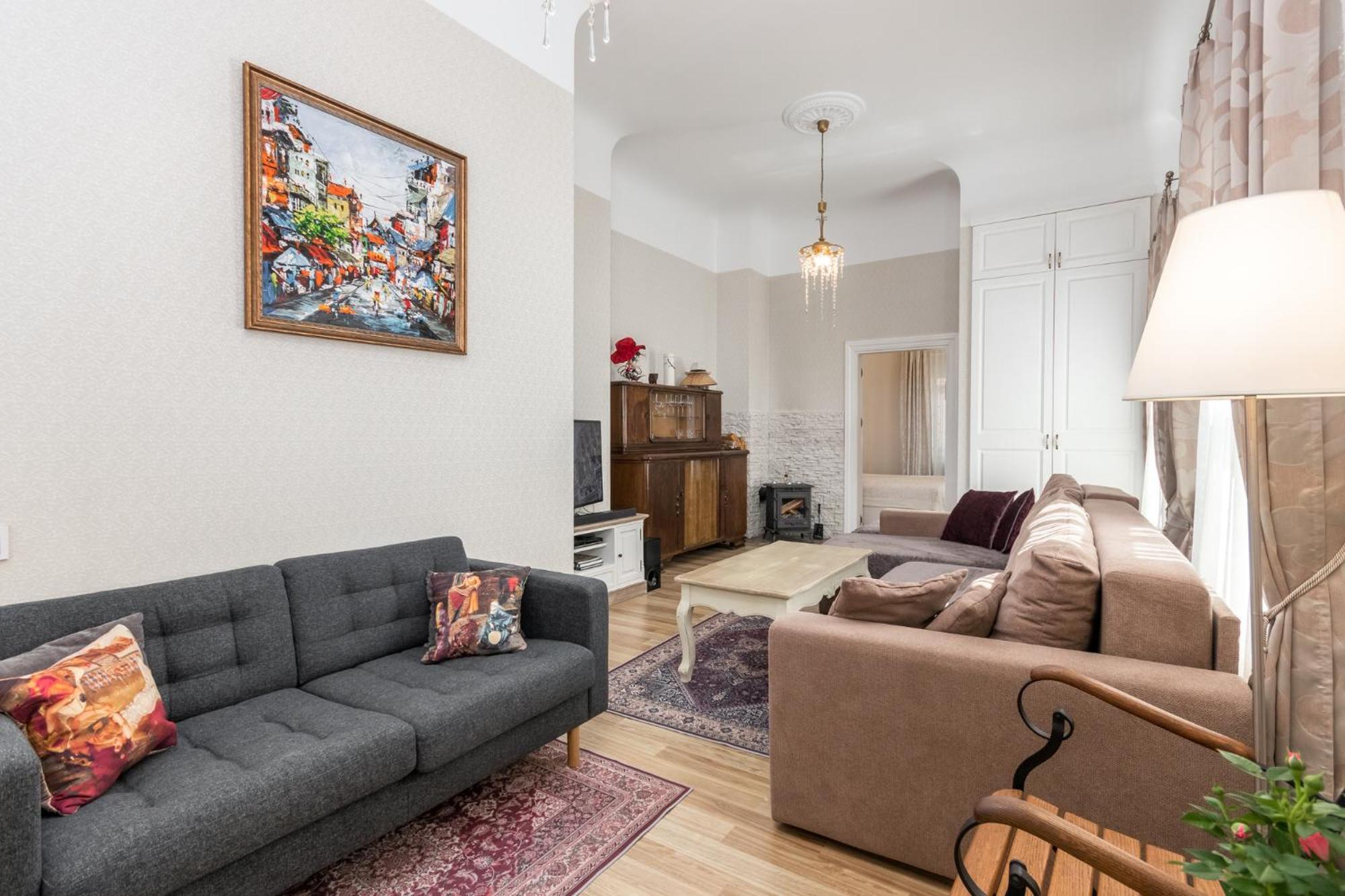 Elegant Apartment In Historical Centre & Free Locked Parking 里加 外观 照片