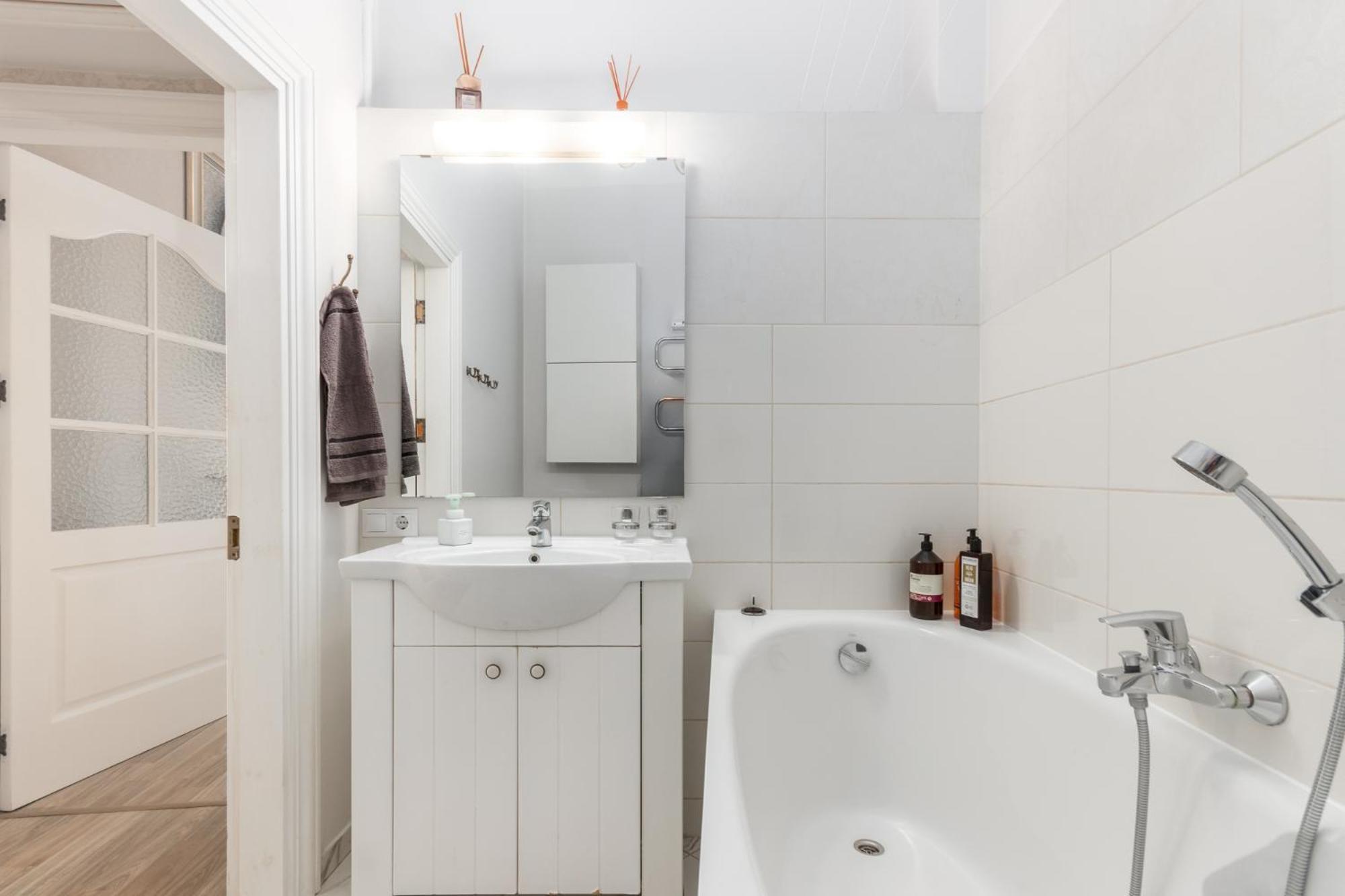 Elegant Apartment In Historical Centre & Free Locked Parking 里加 外观 照片